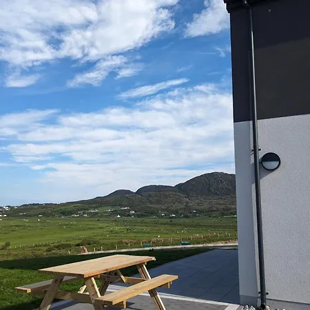 Pollan At Houses, Pollan Bay * Ballyliffin