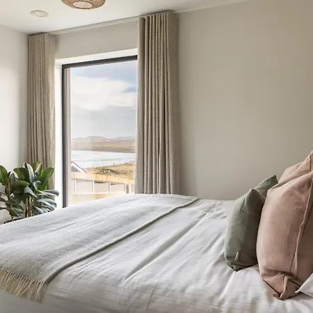 Pollan At Houses, Pollan Bay Дом отдыха *