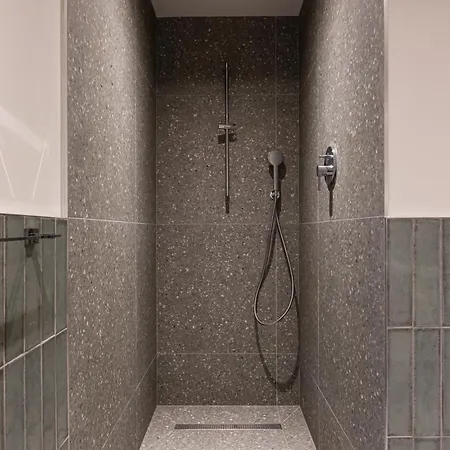 Pollan At Houses, Pollan Bay * Баллилиффин