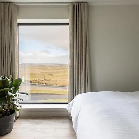 Pollan At Houses, Pollan Bay * Ballyliffin