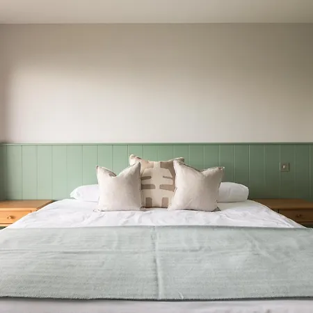 Casa vacanze Pollan At Houses, Pollan Bay *