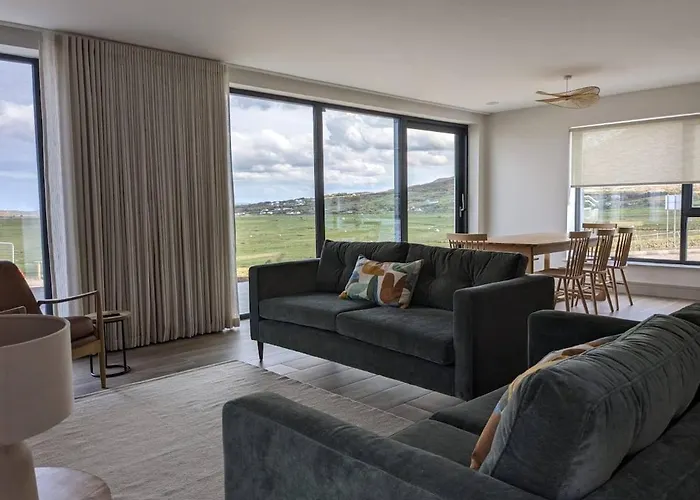 Tatil Evi Pollan At Houses, Pollan Bay *