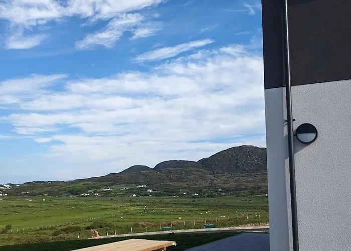 Pollan At Houses, Pollan Bay * Ballyliffin