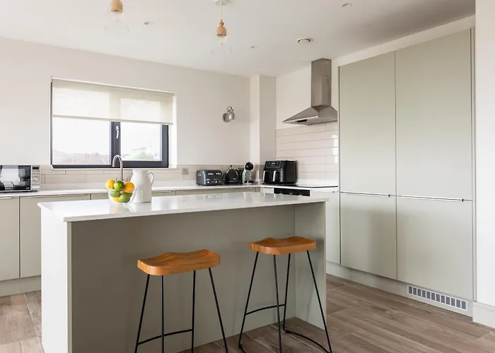 Pollan At Houses, Pollan Bay * Ballyliffin